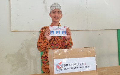 Santri Pondok Pesantren Babul Khaer Belajar Demokrasi Melalui Pemilihan Ketua OSIS
